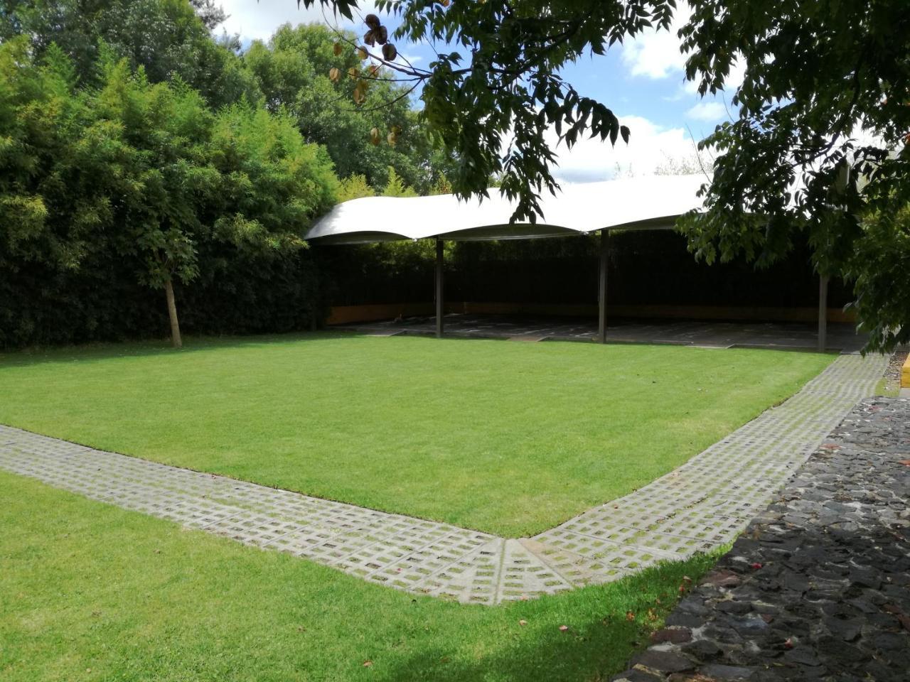 Hotel Casa En El Campo 莫雷利亚 外观 照片